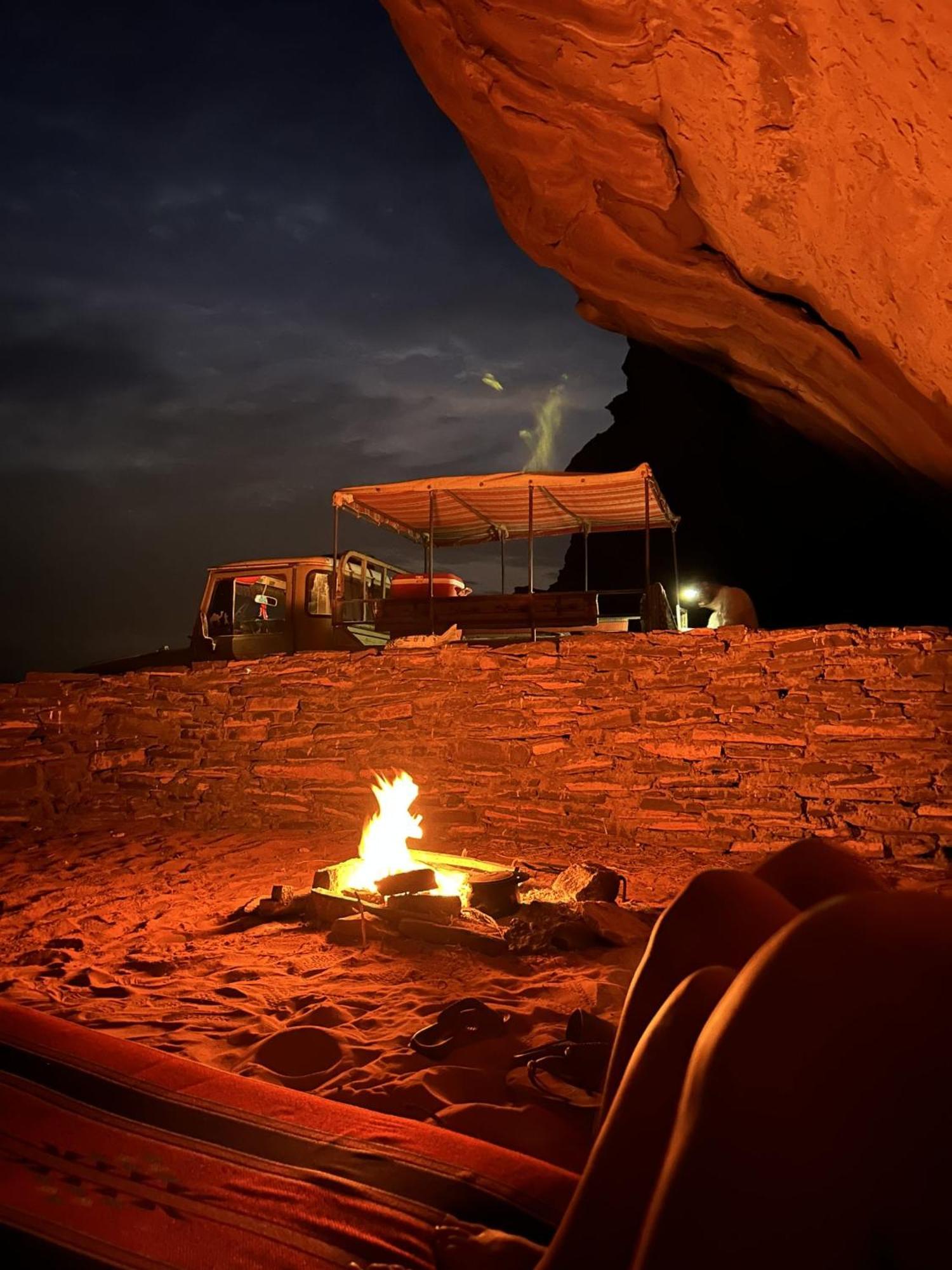 Wadi Rum Mundo Camp アカバ エクステリア 写真